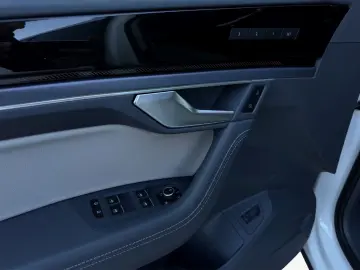 VW Touareg R-Line LUFT NIGHT MASS HUD AHK 360 PANO