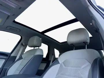VW Touareg R-Line LUFT NIGHT MASS HUD AHK 360 PANO