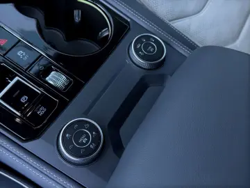 VW Touareg R-Line LUFT NIGHT MASS HUD AHK 360 PANO