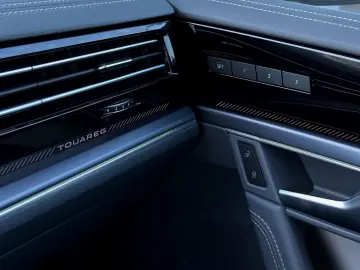 VW Touareg R-Line LUFT NIGHT MASS HUD AHK 360 PANO