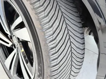 VW Touareg R-Line-Pano ACC AHK 360 Dynaudio Massage