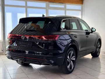 VW Touareg R-Line-Pano ACC AHK 360 Dynaudio Massage
