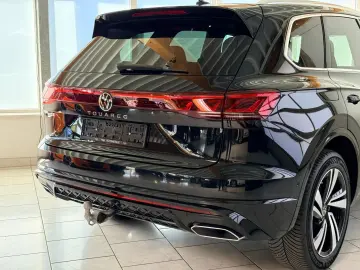VW Touareg R-Line-Pano ACC AHK 360 Dynaudio Massage