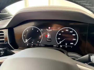 VW Touareg R-Line-Pano ACC AHK 360 Dynaudio Massage