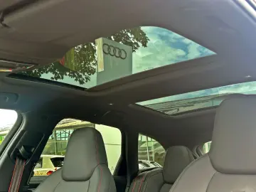 AUDI RS6 Avant BLACK PANO HUD NIGHT STHZG B&O 280km h