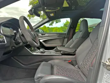 AUDI RS6 Avant BLACK PANO HUD NIGHT STHZG B&O 280km h