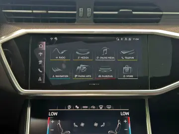 AUDI RS6 Avant BLACK PANO HUD NIGHT STHZG B&O 280km h