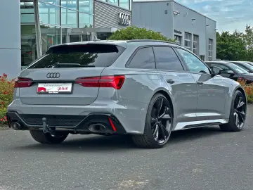 AUDI RS6 Avant BLACK PANO HUD NIGHT STHZG B&O 280km h