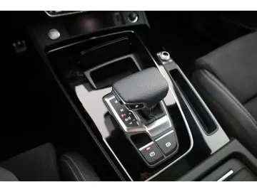 AUDI Q5 Sportback 40 TDI quattro S line AHK Pano Luft