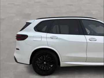 BMW X5 xDrive50e M Sport Bowers & Wilkins AHK LED