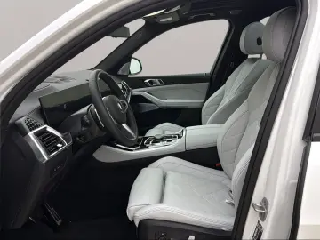 BMW X5 xDrive50e M Sport Bowers & Wilkins AHK LED