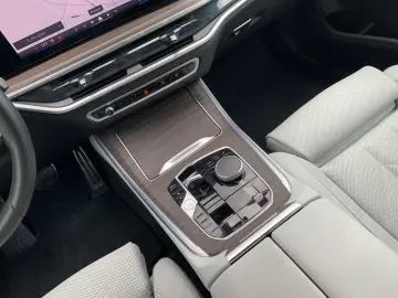 BMW X5 xDrive50e M Sport AHK SkyLounge H K LCProf.