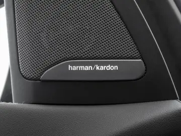 BMW X5 xDrive50e M SPORT AHK PANO H K HuD DA 360