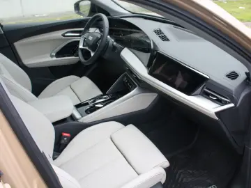 AUDI Q5 40 TDI SLINE.PANORAMA.PASS.DISP.NEU MODELL