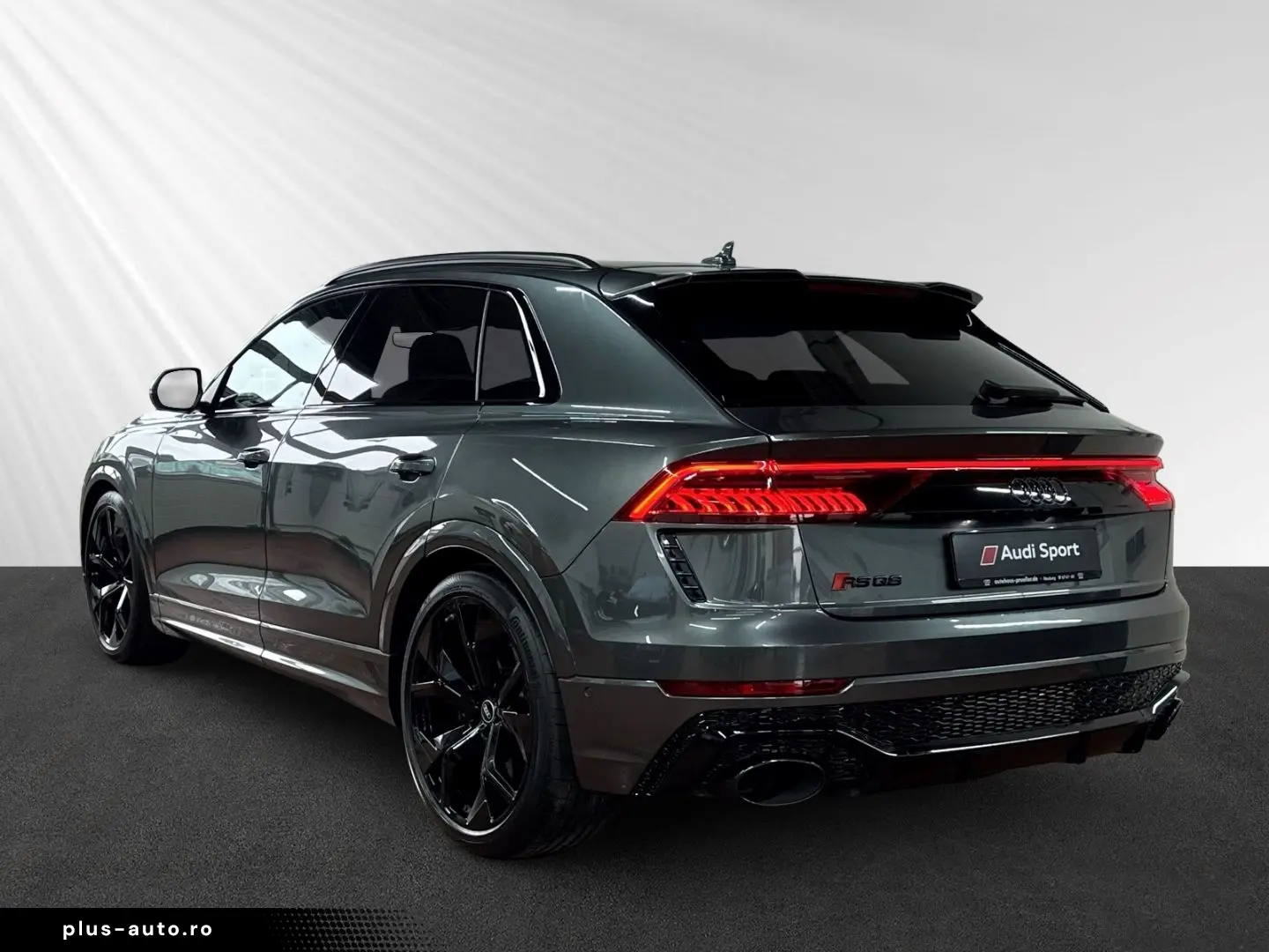 AUDI RSQ8 qu tiptro 360  AHK HuD Keramik Pano Sthz