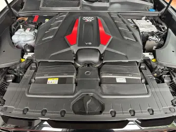 AUDI RSQ8 qu tiptro 360  AHK HuD Keramik Pano Sthz