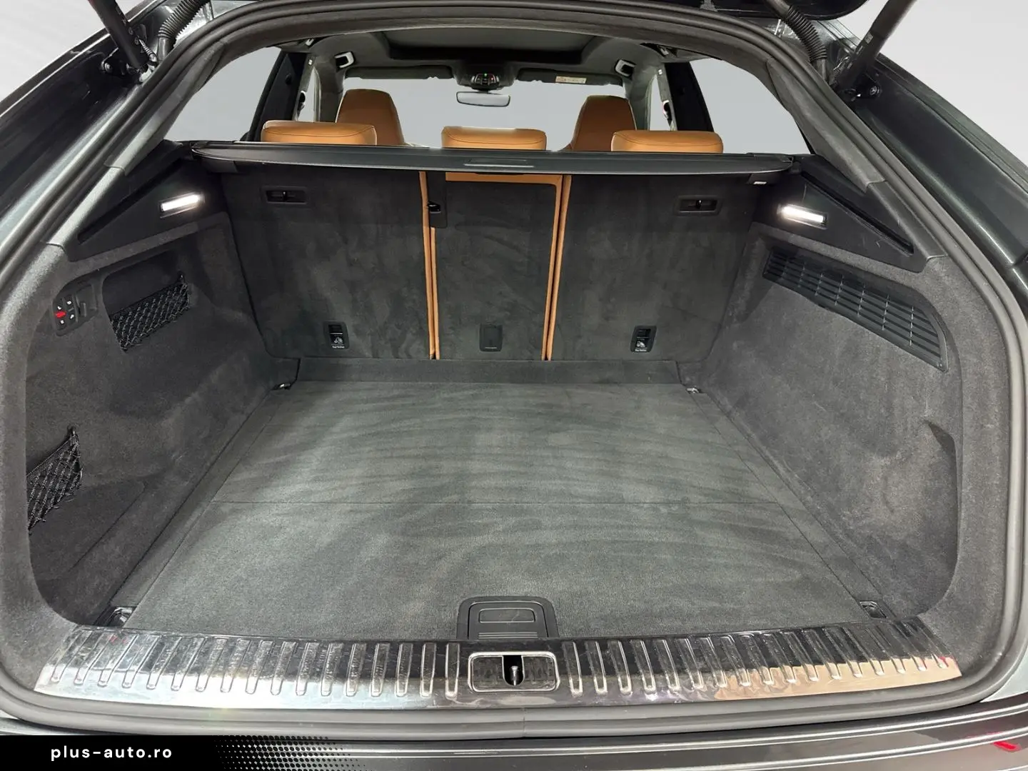 AUDI RSQ8 qu tiptro 360  AHK HuD Keramik Pano Sthz
