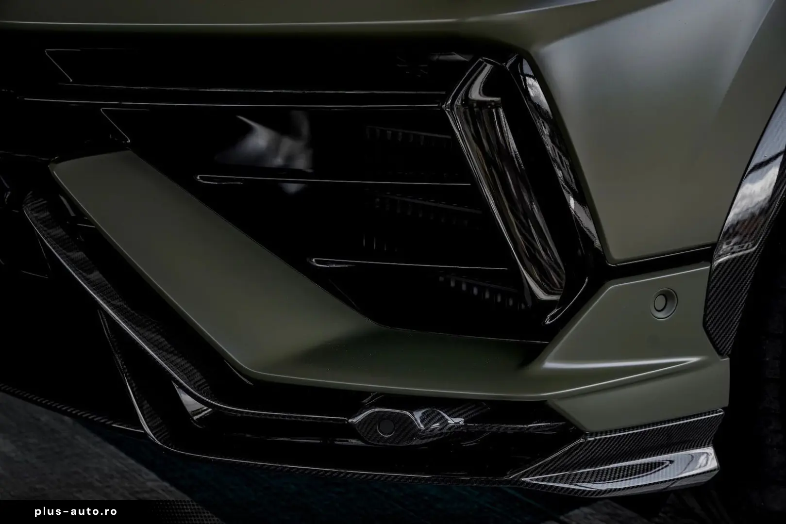 LAMBORGHINI Urus PERFORMANTE  ADAS  B&O CARBON AKRAPOVIC PPF