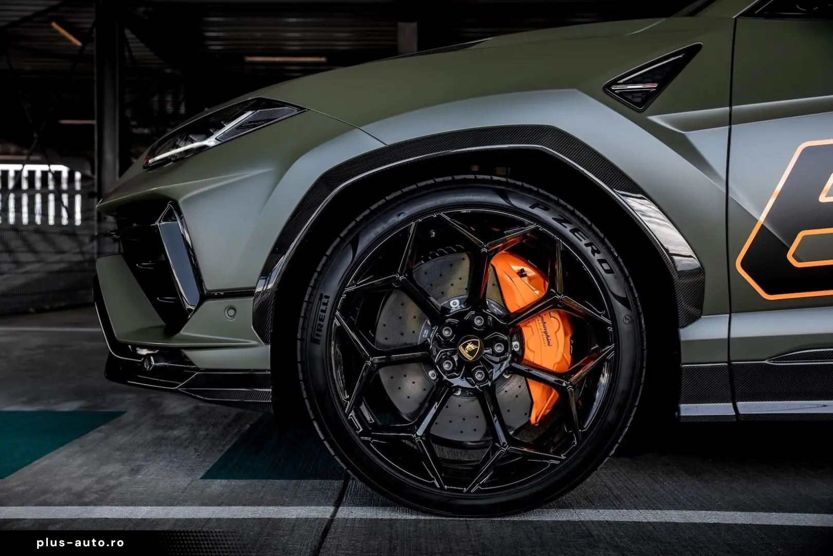 LAMBORGHINI Urus PERFORMANTE  ADAS  B&O CARBON AKRAPOVIC PPF