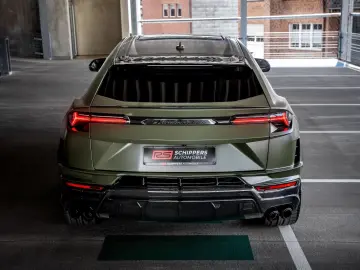 LAMBORGHINI Urus PERFORMANTE  ADAS  B&O CARBON AKRAPOVIC PPF