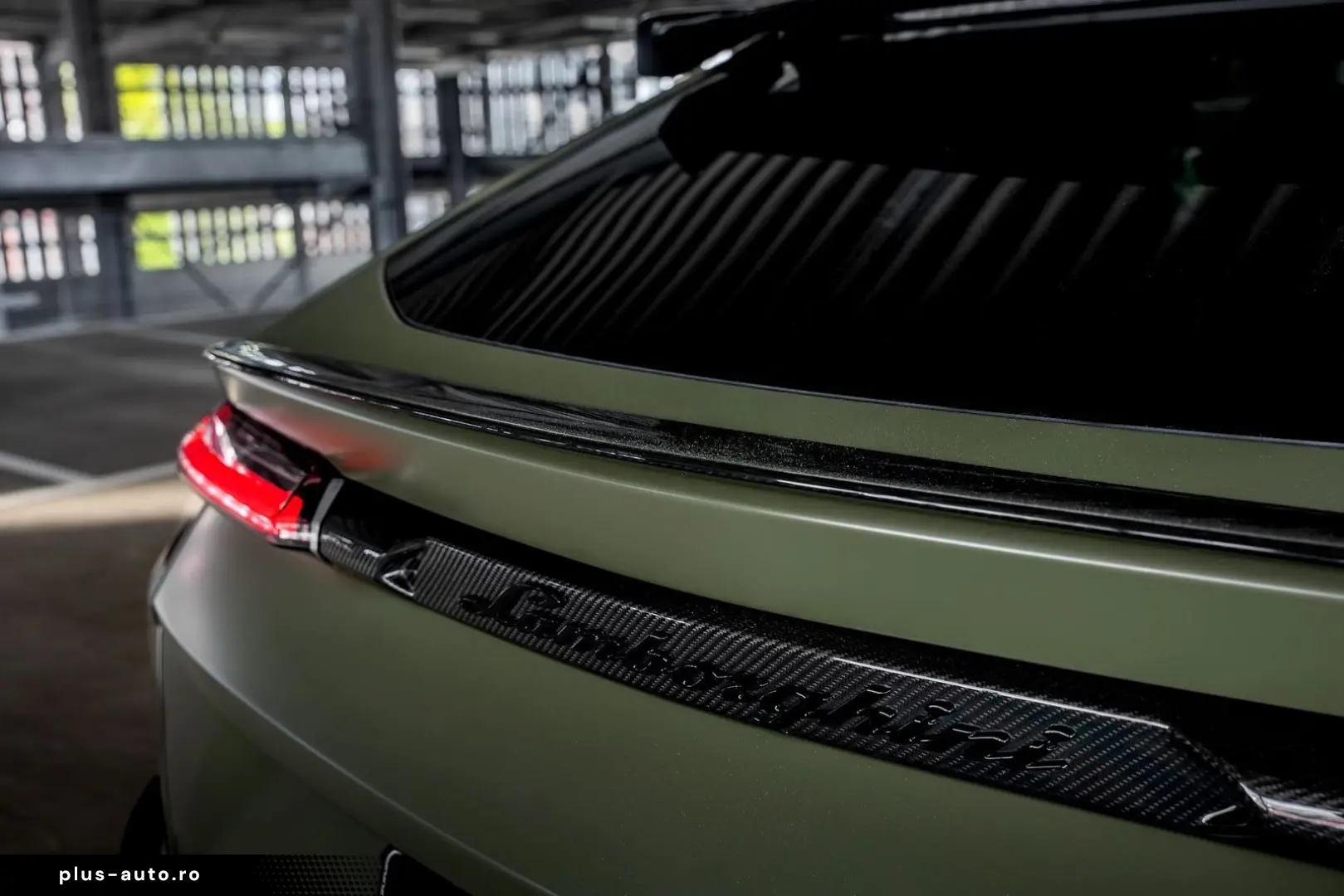 LAMBORGHINI Urus PERFORMANTE  ADAS  B&O CARBON AKRAPOVIC PPF
