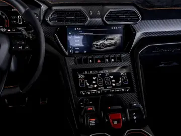 LAMBORGHINI Urus PERFORMANTE  ADAS  B&O CARBON AKRAPOVIC PPF