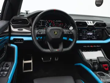 LAMBORGHINI Urus SE AD-PERSONAM MY2025 FULL-CARBON PANORAMA