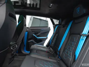 LAMBORGHINI Urus SE AD-PERSONAM MY2025 FULL-CARBON PANORAMA