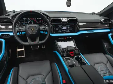LAMBORGHINI Urus SE AD-PERSONAM MY2025 FULL-CARBON PANORAMA