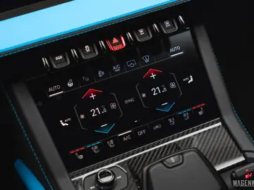 LAMBORGHINI Urus SE AD-PERSONAM MY2025 FULL-CARBON PANORAMA