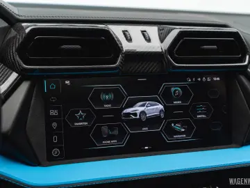 LAMBORGHINI Urus SE AD-PERSONAM MY2025 FULL-CARBON PANORAMA