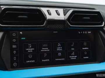 LAMBORGHINI Urus SE AD-PERSONAM MY2025 FULL-CARBON PANORAMA