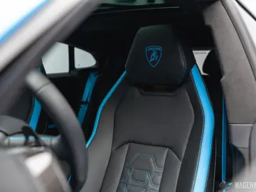 LAMBORGHINI Urus SE AD-PERSONAM MY2025 FULL-CARBON PANORAMA