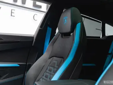 LAMBORGHINI Urus SE AD-PERSONAM MY2025 FULL-CARBON PANORAMA