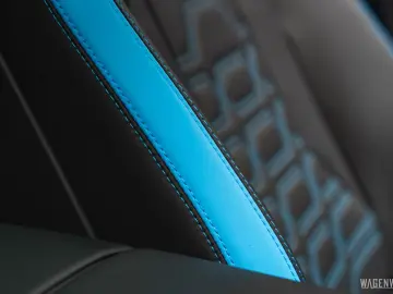 LAMBORGHINI Urus SE AD-PERSONAM MY2025 FULL-CARBON PANORAMA