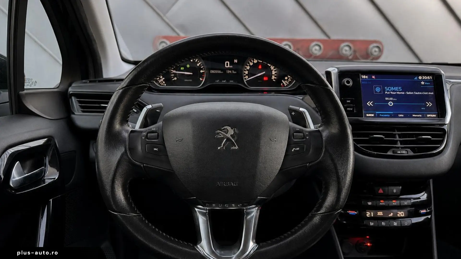 Peugeot 208 1.2 PureTech Automatic