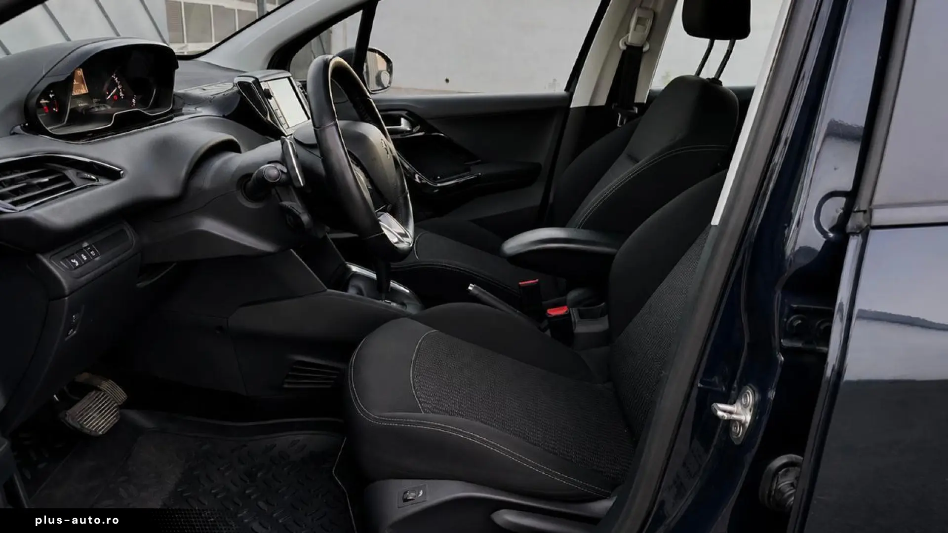 Peugeot 208 1.2 PureTech Automatic