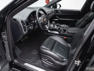 PORSCHE Cayenne Coupé Turbo S E-Hybrid MASSAGE AHV INNOD