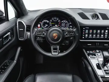 PORSCHE Cayenne Coupé Turbo S E-Hybrid MASSAGE AHV INNOD