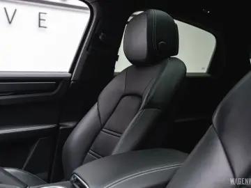 PORSCHE Cayenne Coupé Turbo S E-Hybrid MASSAGE AHV INNOD