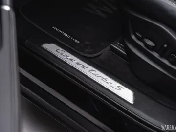 PORSCHE Cayenne Coupé Turbo S E-Hybrid MASSAGE AHV INNOD