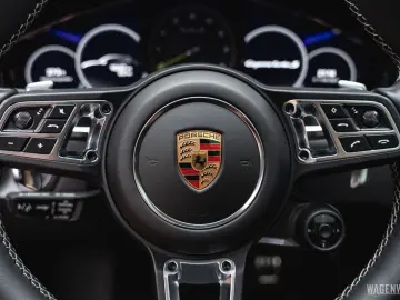 PORSCHE Cayenne Coupé Turbo S E-Hybrid MASSAGE AHV INNOD