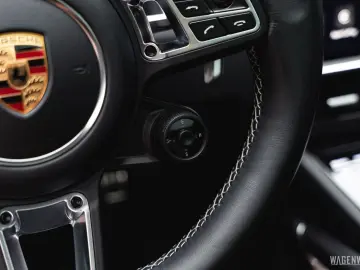 PORSCHE Cayenne Coupé Turbo S E-Hybrid MASSAGE AHV INNOD