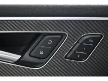 AUDI SQ8 4.0 TFSI quattro B&O Matrix Pano