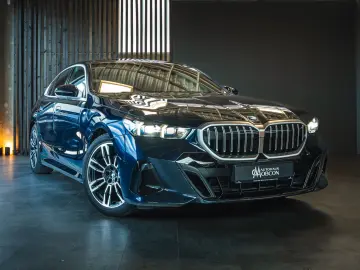 BMW 520 M SPORT   KOMFORTSITZE   DRIVING ASSIST