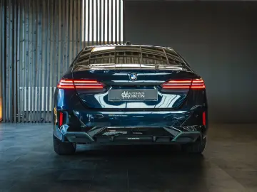 BMW 520 M SPORT   KOMFORTSITZE   DRIVING ASSIST