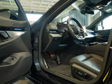 BMW 520 M SPORT   KOMFORTSITZE   DRIVING ASSIST