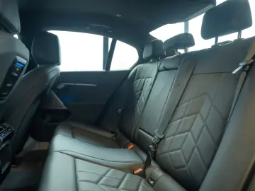 BMW 520 M SPORT   KOMFORTSITZE   DRIVING ASSIST