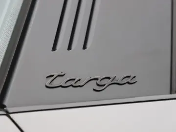 PORSCHE 991 Targa 4 GTS PDCC SPORTSITZE NATURLEDER BRAUN