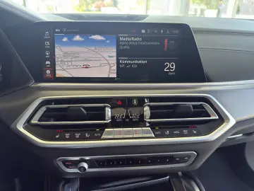 BMW X6 xDrive 30d M Sport SKY LOUNGE ICONIC GLOW AHK